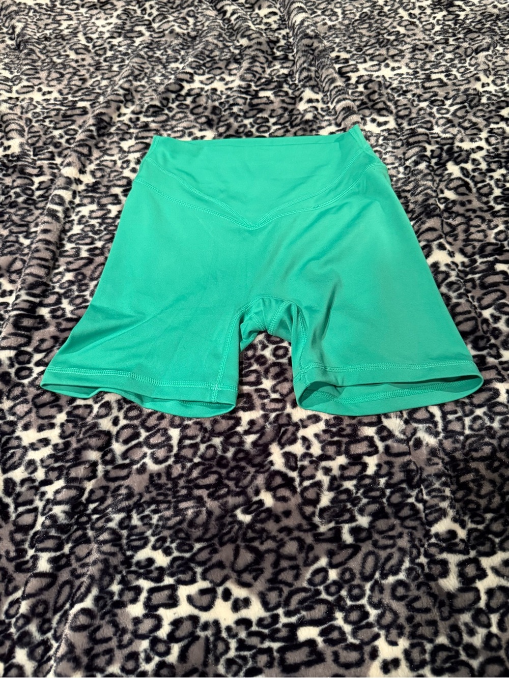 Paragon High Rise Icon Sculptseam plus 5” short - Reluna fabric